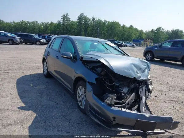 3VW217AU3GM043784 2016 VOLKSWAGEN GOLF - Image 1