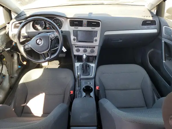 3VW217AU3HM025318 2017 VOLKSWAGEN GOLF - Image 8