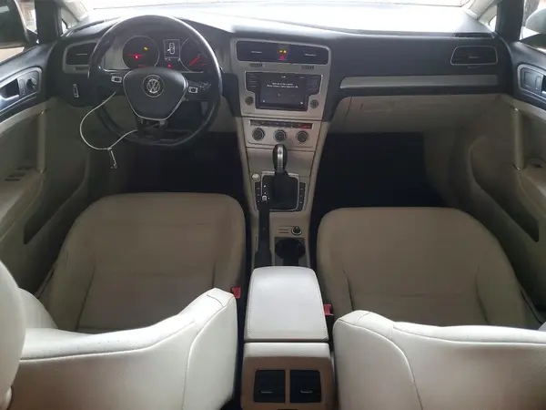 3VW217AU3HM025755 2017 VOLKSWAGEN GOLF - Image 8