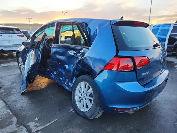 3VW217AU3HM032480 2017 VOLKSWAGEN GOLF - Image 2