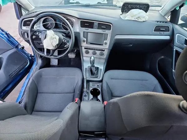 3VW217AU3HM032480 2017 VOLKSWAGEN GOLF - Image 8