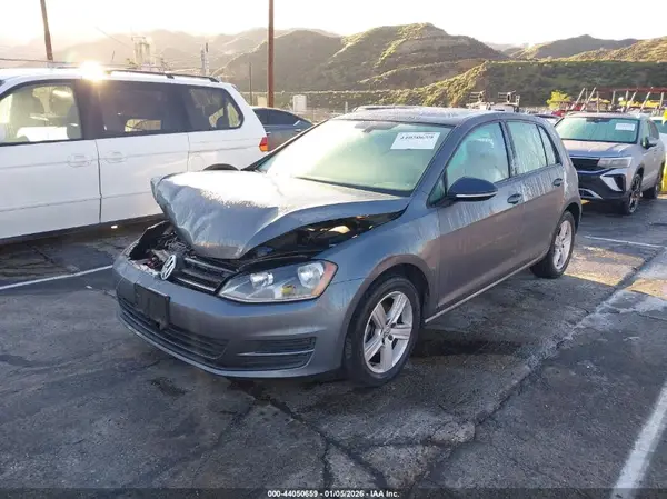 3VW217AU3HM040112 2017 VOLKSWAGEN GOLF - Image 2