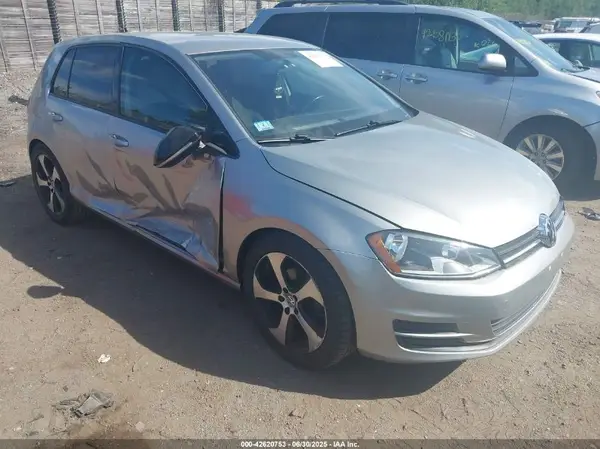 3VW217AU4GM047536 2016 VOLKSWAGEN GOLF - Image 1