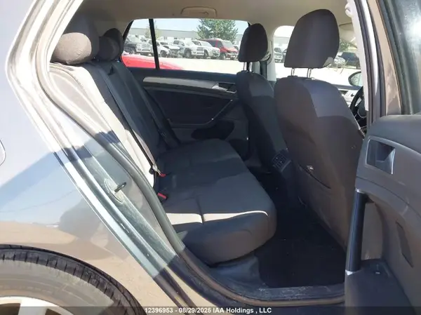 3VW217AU4GM057984 2016 VOLKSWAGEN GOLF - Image 8