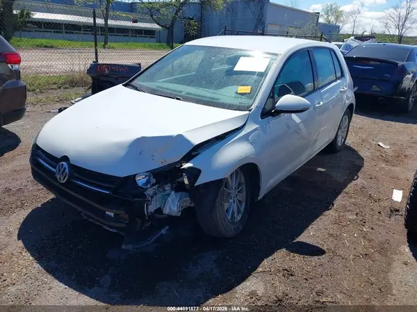 3VW217AU4HM013484 2017 VOLKSWAGEN GOLF - Image 2