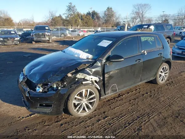 3VW217AU4HM017079 2017 VOLKSWAGEN GOLF - Image 2