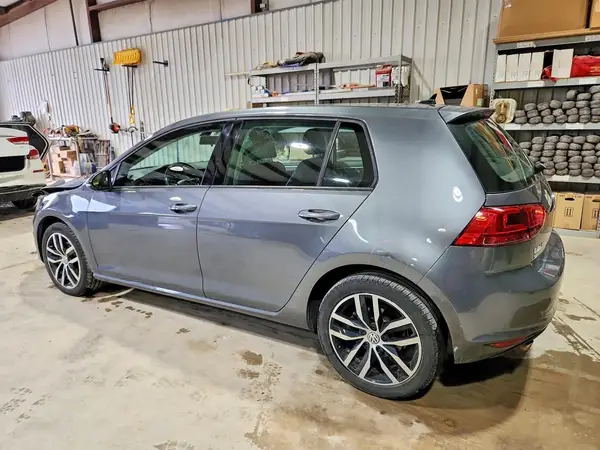 3VW217AU4HM018670 2017 VOLKSWAGEN GOLF - Image 2