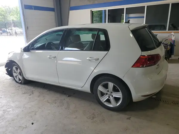 3VW217AU4HM025747 2017 VOLKSWAGEN GOLF - Image 2