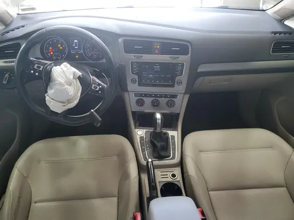 3VW217AU4HM025747 2017 VOLKSWAGEN GOLF - Image 8