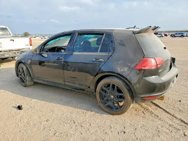3VW217AU4HM037848 2017 VOLKSWAGEN GOLF - Image 2