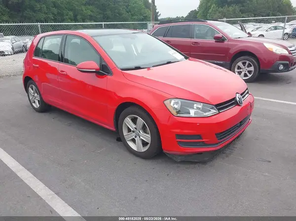 3VW217AU4HM075015 2017 VOLKSWAGEN GOLF - Image 1