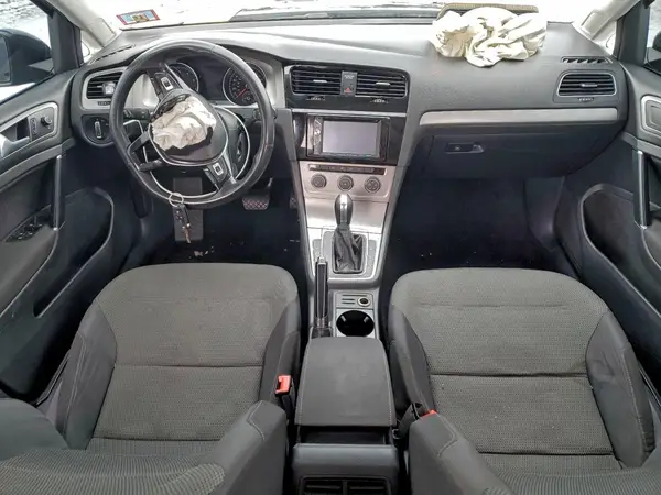 3VW217AU5GM028543 2016 VOLKSWAGEN GOLF - Image 8