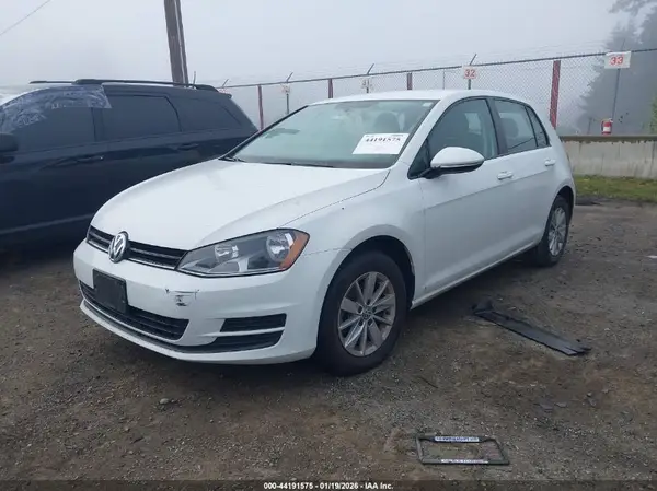 3VW217AU5HM005152 2017 VOLKSWAGEN GOLF - Image 2