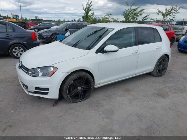 3VW217AU5HM017575 2017 VOLKSWAGEN GOLF - Image 2