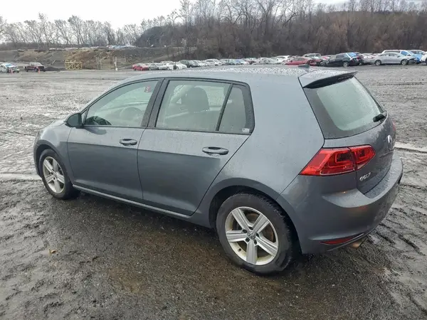 3VW217AU5HM025241 2017 VOLKSWAGEN GOLF - Image 2