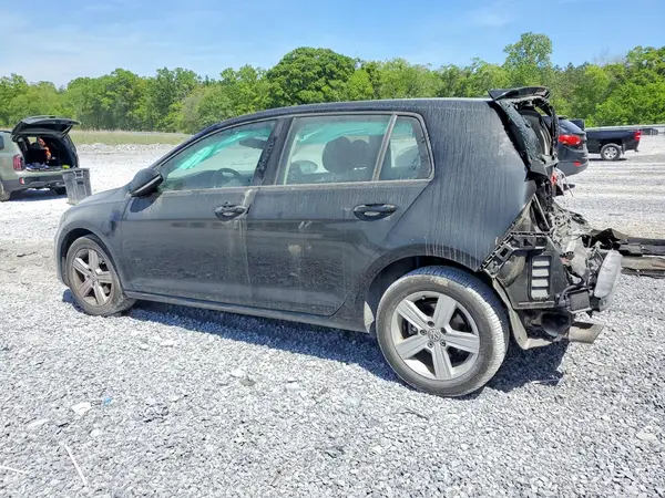 3VW217AU5HM028768 2017 VOLKSWAGEN GOLF - Image 2