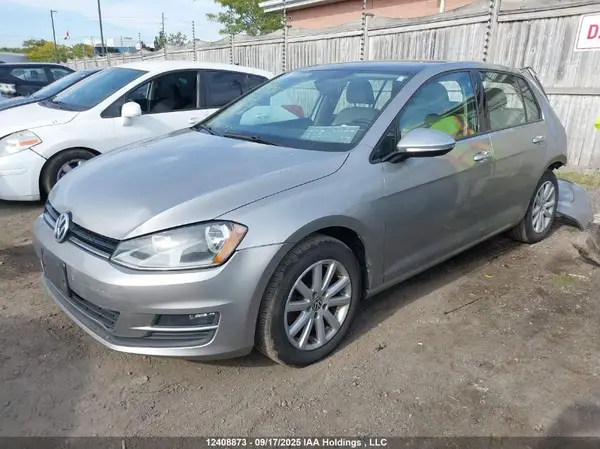 3VW217AU5HM032108 2017 VOLKSWAGEN GOLF - Image 2