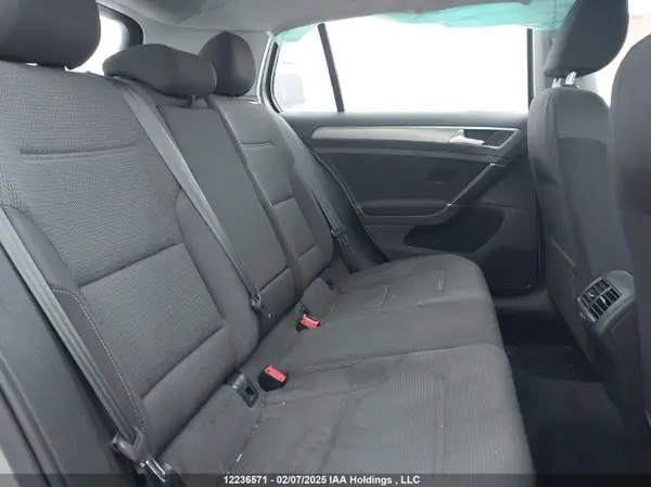 3VW217AU5HM060751 2017 VOLKSWAGEN GOLF - Image 8