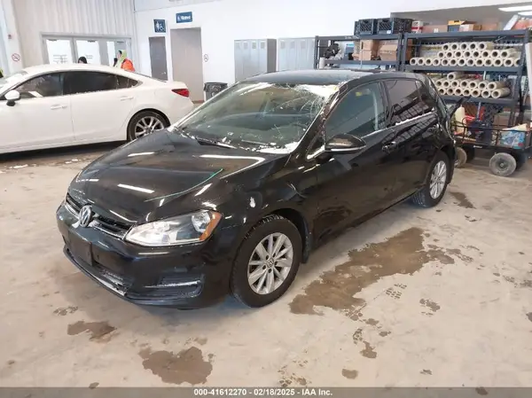3VW217AU5HM070082 2017 VOLKSWAGEN GOLF - Image 2