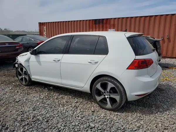 3VW217AU6GM033587 2016 VOLKSWAGEN GOLF - Image 2