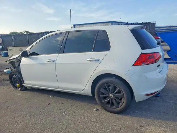 3VW217AU6GM035131 2016 VOLKSWAGEN GOLF - Image 2