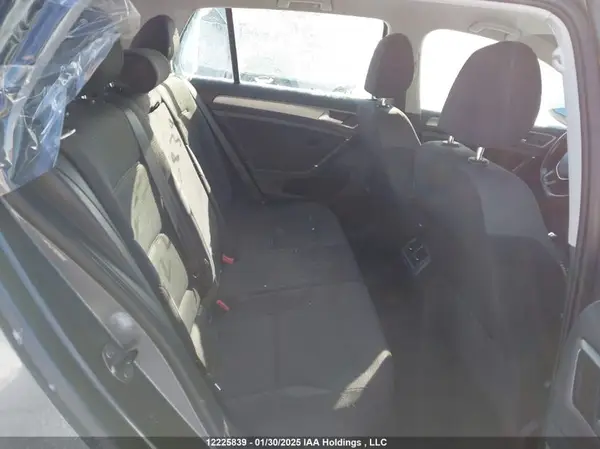 3VW217AU6GM048249 2016 VOLKSWAGEN GOLF - Image 8