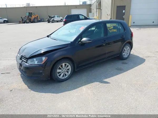 3VW217AU6GM059865 2016 VOLKSWAGEN GOLF - Image 2