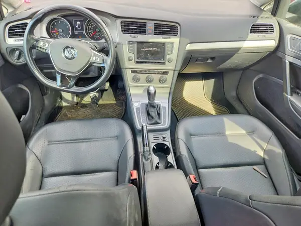 3VW217AU6HM002972 2017 VOLKSWAGEN GOLF - Image 8
