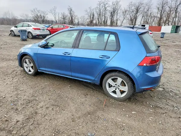 3VW217AU6HM016824 2017 VOLKSWAGEN GOLF - Image 2