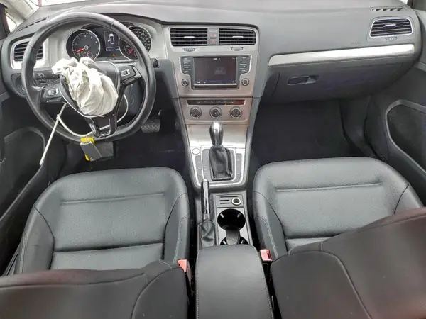 3VW217AU6HM033882 2017 VOLKSWAGEN GOLF - Image 8