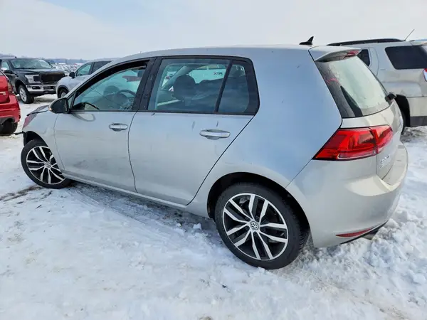 3VW217AU6HM050410 2017 VOLKSWAGEN GOLF - Image 2