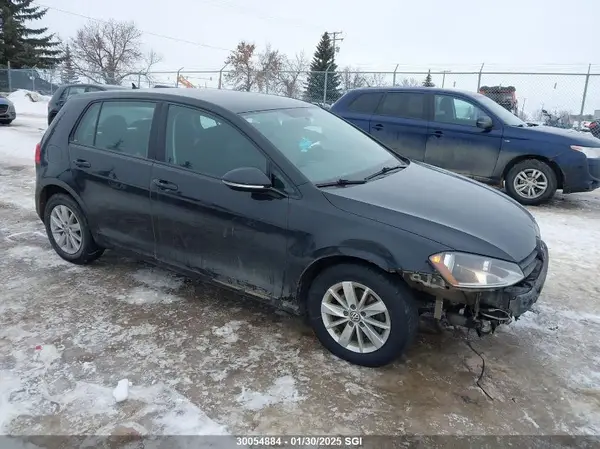 3VW217AU6HM053646 2017 VOLKSWAGEN GOLF - Image 1