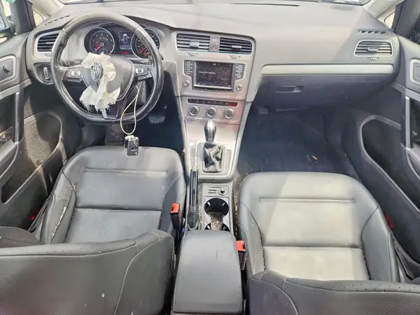 3VW217AU6HM061309 2017 VOLKSWAGEN GOLF - Image 8