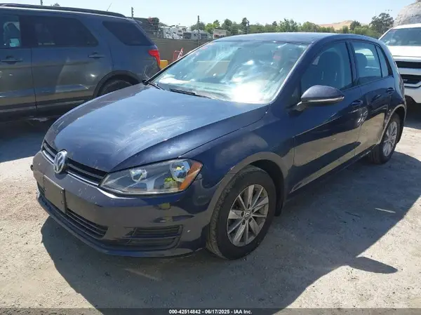 3VW217AU7GM032870 2016 VOLKSWAGEN GOLF - Image 2
