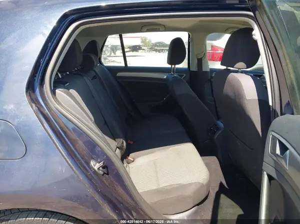 3VW217AU7GM032870 2016 VOLKSWAGEN GOLF - Image 8