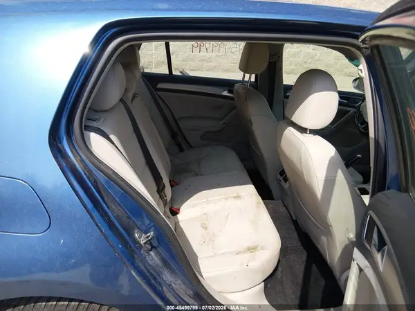 3VW217AU7HM006030 2017 VOLKSWAGEN GOLF - Image 8