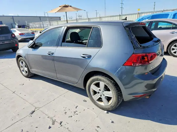3VW217AU7HM018940 2017 VOLKSWAGEN GOLF - Image 2