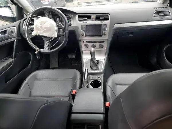 3VW217AU7HM075932 2017 VOLKSWAGEN GOLF - Image 8