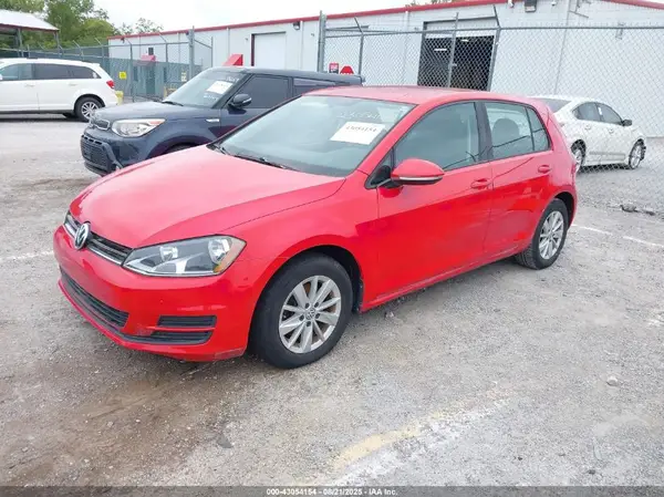 3VW217AU8GM026155 2016 VOLKSWAGEN GOLF - Image 2