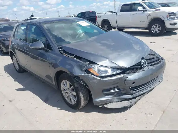 3VW217AU8GM032246 2016 VOLKSWAGEN GOLF - Image 1