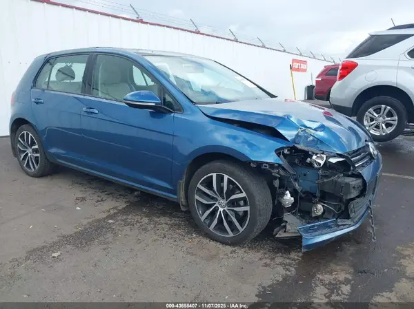 3VW217AU8GM044557 2016 VOLKSWAGEN GOLF - Image 1