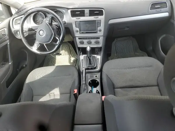 3VW217AU8HM014718 2017 VOLKSWAGEN GOLF - Image 8
