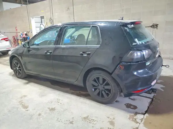 3VW217AU8HM029283 2017 VOLKSWAGEN GOLF - Image 2