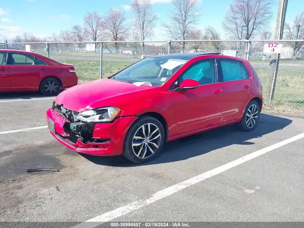 3VW217AU8HM035200 2017 VOLKSWAGEN GOLF - Image 2