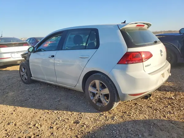 3VW217AU8HM037366 2017 VOLKSWAGEN GOLF - Image 2