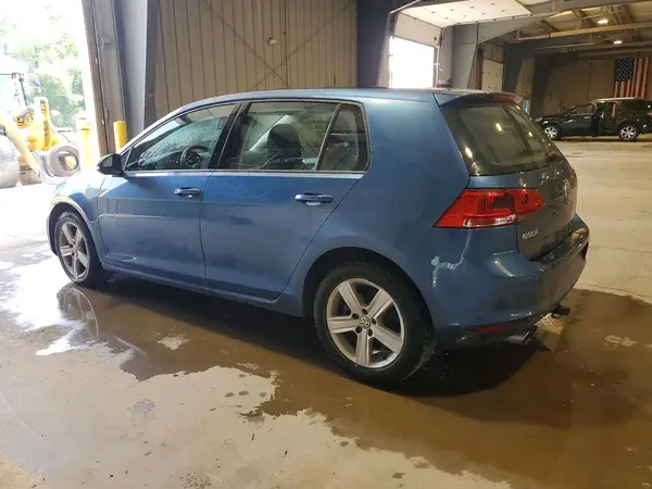 3VW217AU8HM037836 2017 VOLKSWAGEN GOLF - Image 2