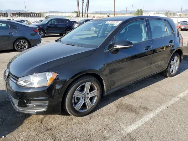 3VW217AU8HM071629 2017 VOLKSWAGEN GOLF - Image 1