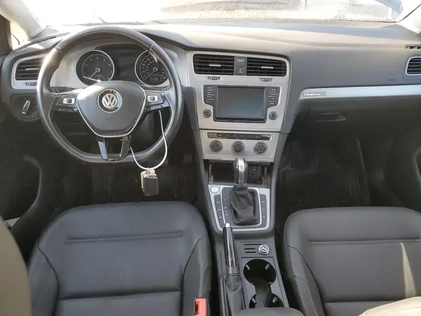 3VW217AU8HM072618 2017 VOLKSWAGEN GOLF - Image 8
