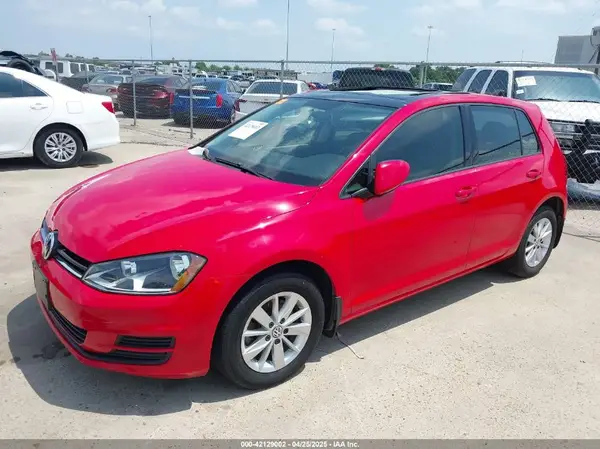 3VW217AU9GM016962 2016 VOLKSWAGEN GOLF - Image 2
