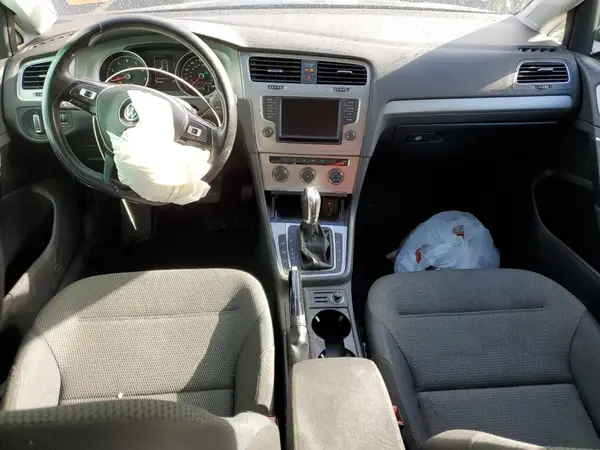 3VW217AU9GM035057 2016 VOLKSWAGEN GOLF - Image 8